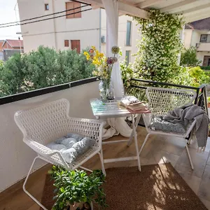 3* Gostinjska kuća Mediterranea